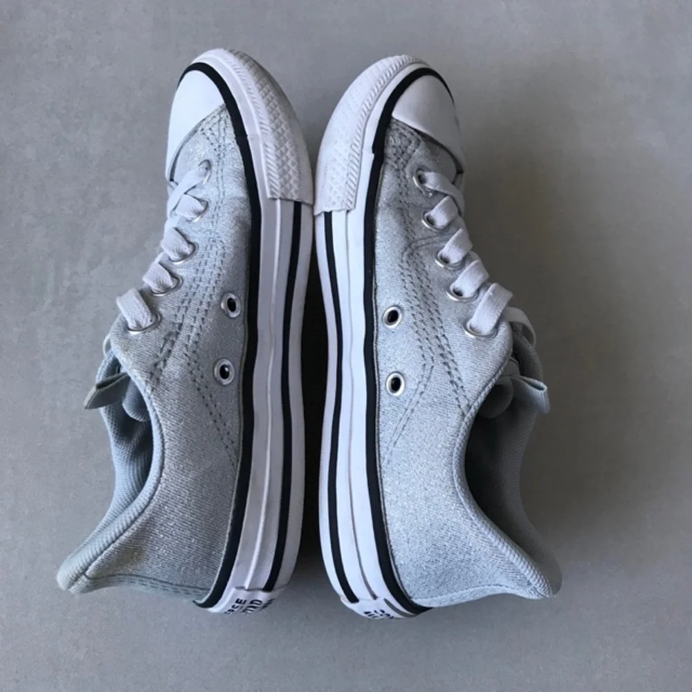 CONVERSE Kids' Chuck Taylor All Star Sparkly Rave Low Top Slip On Sneaker | 12